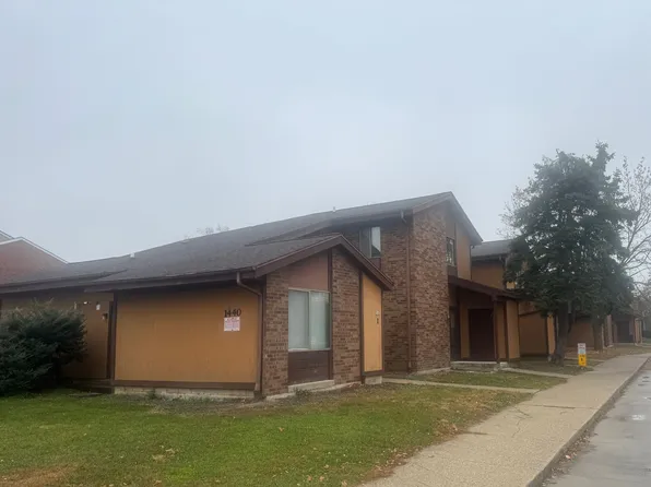 Parkview Apartments, 1440 S 116th St #16, Milwaukee, WI 53214