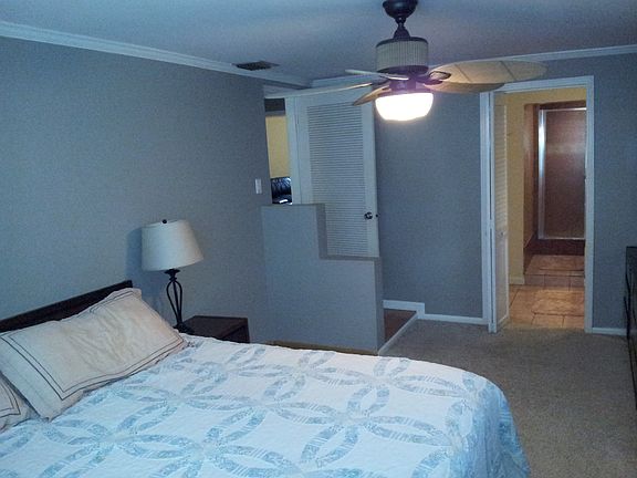 3rd image of 4808 N Fremont Ave