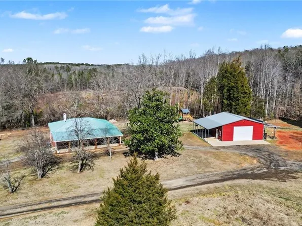 3216 Flat Swamp Rd, Denton, NC 27239