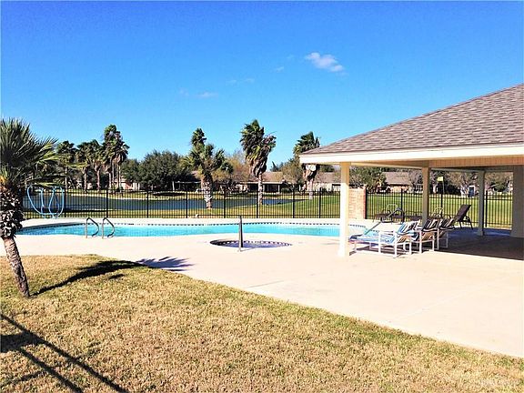 4th image of 4117 N Camellia Ct #59