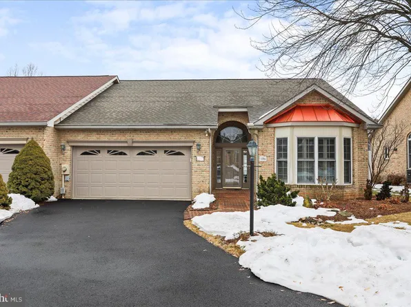 106 Whippoorwill Ln, Falling Waters, WV 25419