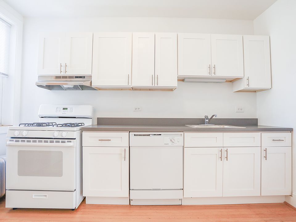 1st image of 4811 N Ashland Blvd #3W