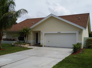 20531 NW 6th St, Pembroke Pines, FL 33029
