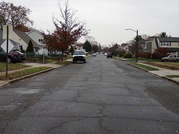 4th image of 3865 Jean Ave