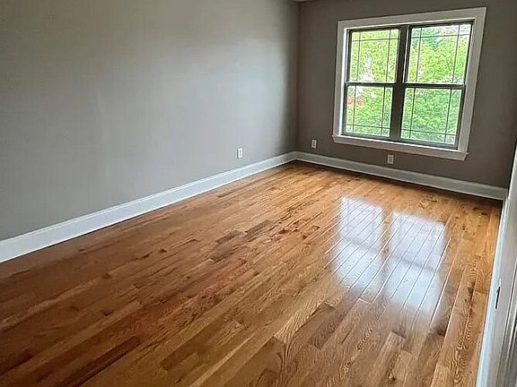 5th image of 1994 Seneca St Suite 1