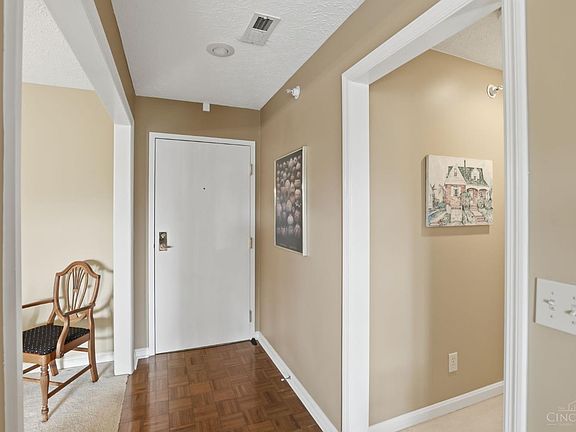 3rd image of 4341 Regency Ridge Ct APT 304