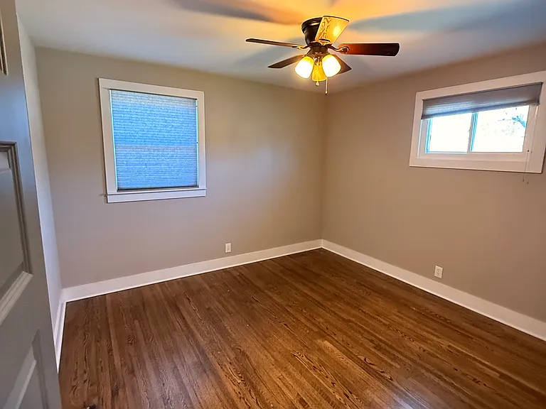 237 Eisenhower Dr — Photo 11