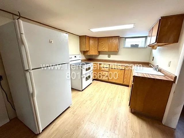 395 E Truman Ave S — Photo 16