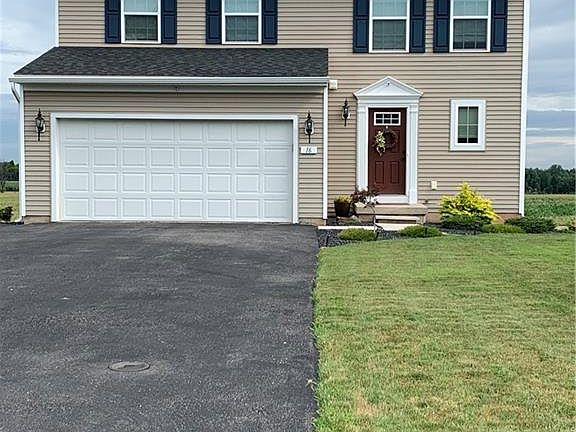 2nd image of 16 Long Point Ln