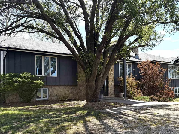 2350 Eden Rd, Abilene, KS 67410