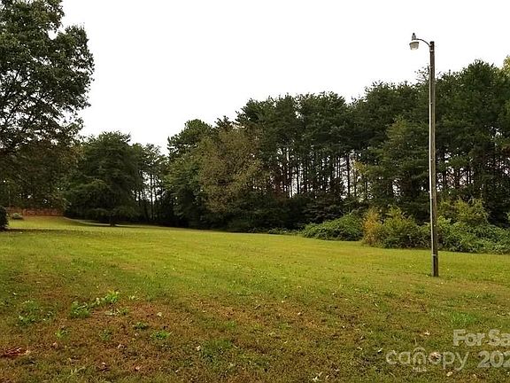 5th image of 496 Brawley School Rd