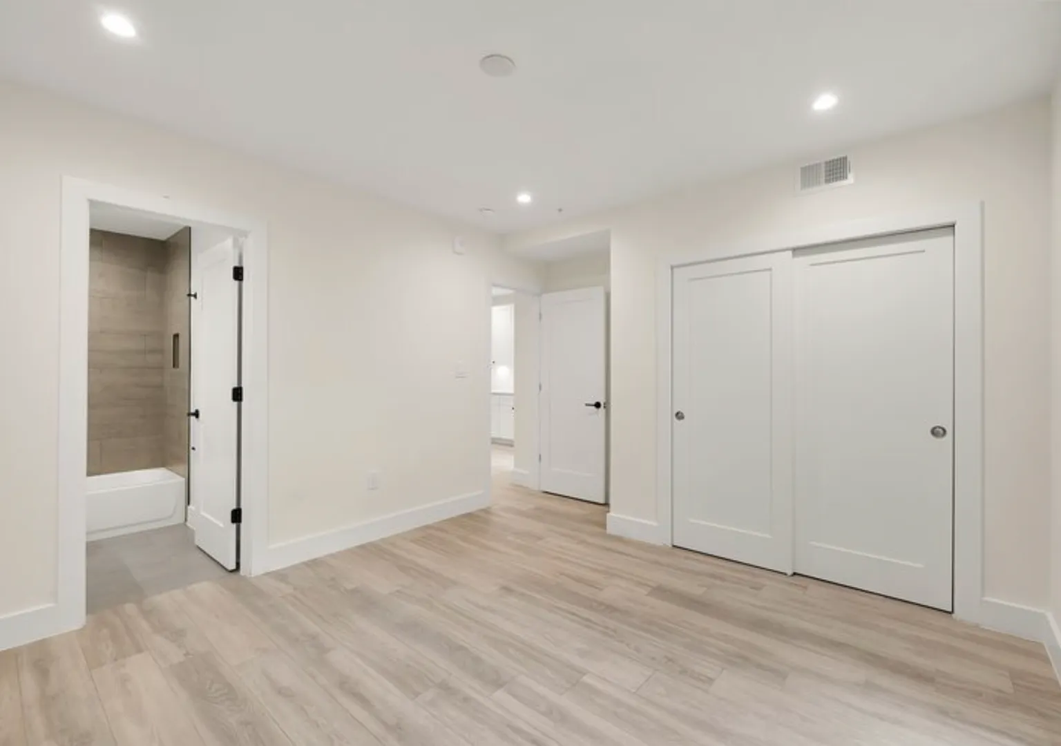 Kennedy Street Residences — Photo 4
