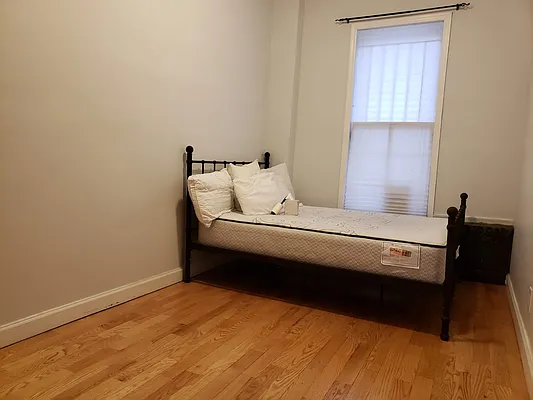 Rented by Lang Realty LLC | media 4