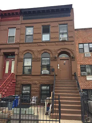 Rented by Prime Square Realty | media 38