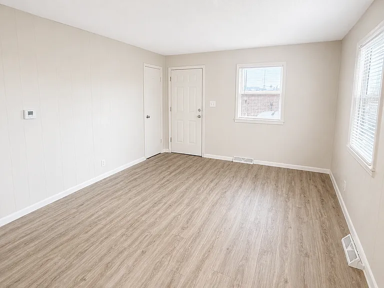 3419 Willow Rd — Photo 9