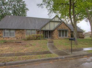 1317 S Beech Ct, Broken Arrow, OK 74012