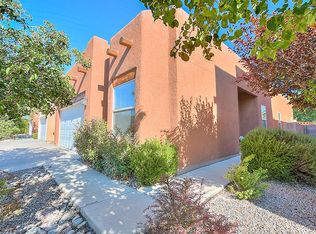 3765 Candelarias Ln NW, Albuquerque, NM 87107