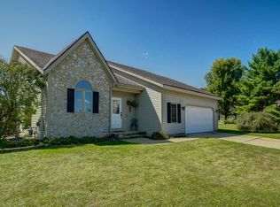 4499 Prairie Pl, Deforest, WI 53532