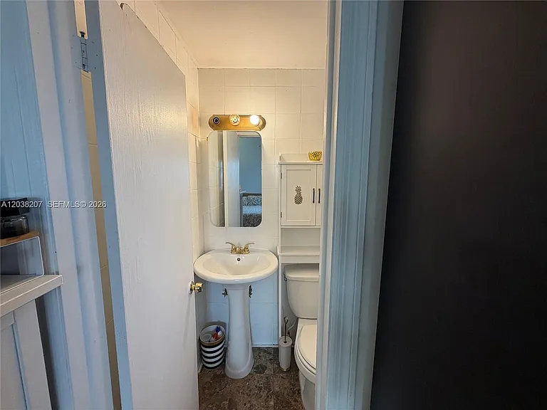 245 18th St #1102 — Photo 29