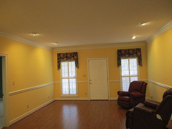 5th image of 1525 Ivy Ln