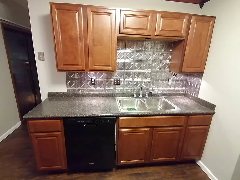 2060 Woodtrail Dr #21 — Photo 4