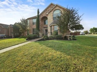 317 Creekwood Ct, Kennedale, TX 76060