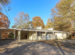 155 Old Yorkville Rd, Columbus, MS 39702