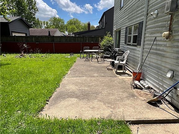 3rd image of 7317 Parma Park Blvd