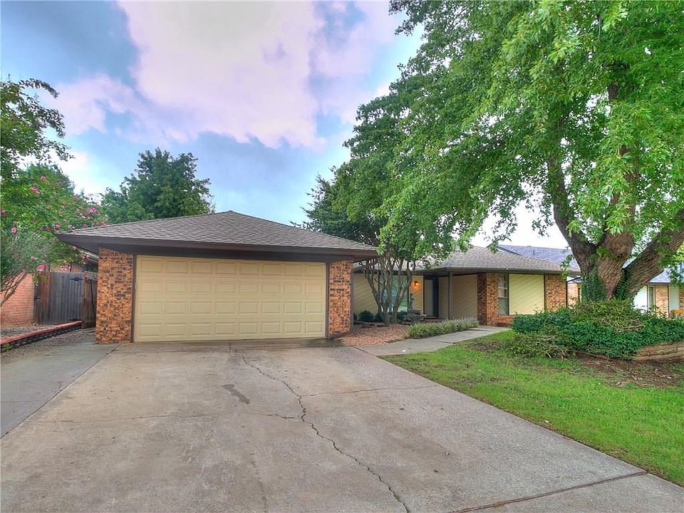 1st image of 213 E Grand Teton Ct