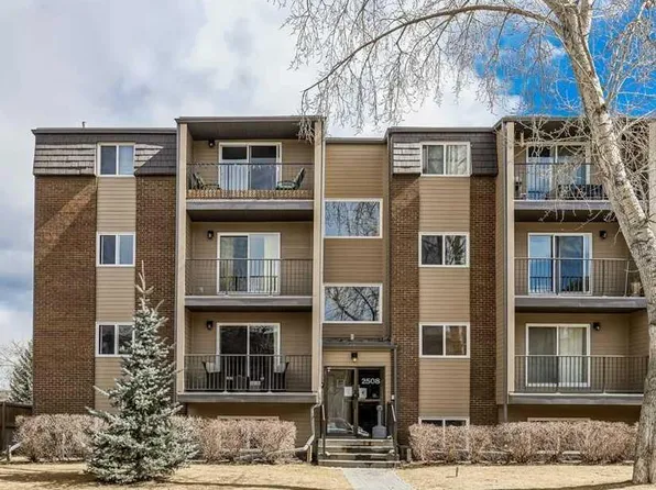 2508 W 17th St SW #100, Calgary, AB T2T 4M8