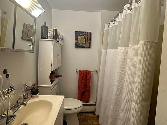 4th image of 1040 Canal St #8