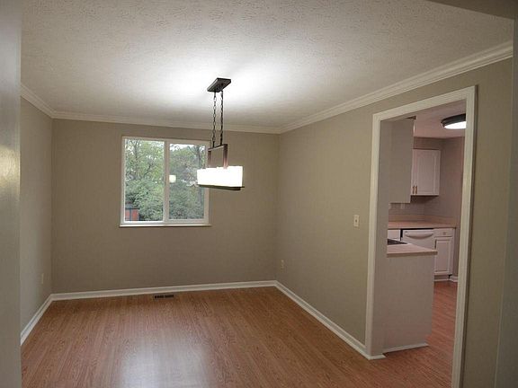 5th image of 8437 Kilkenny Dr