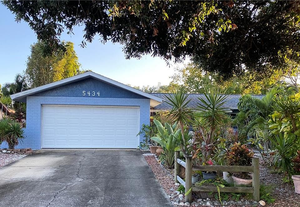 1st image of 5434 16th Ln NE