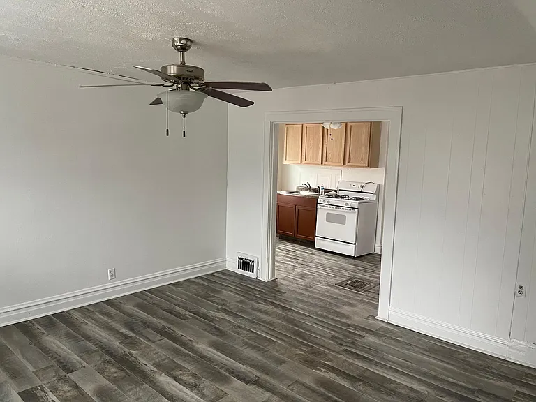 814 Milwaukee Ave #2 — Photo 6