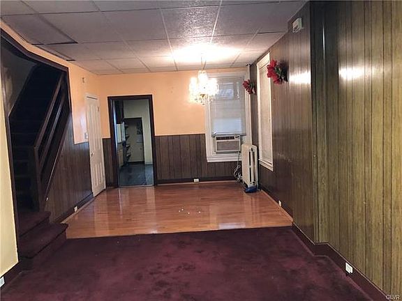 2nd image of 603 N New St