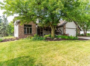 2101 Blue Harbor Dr, Fort Wayne, IN