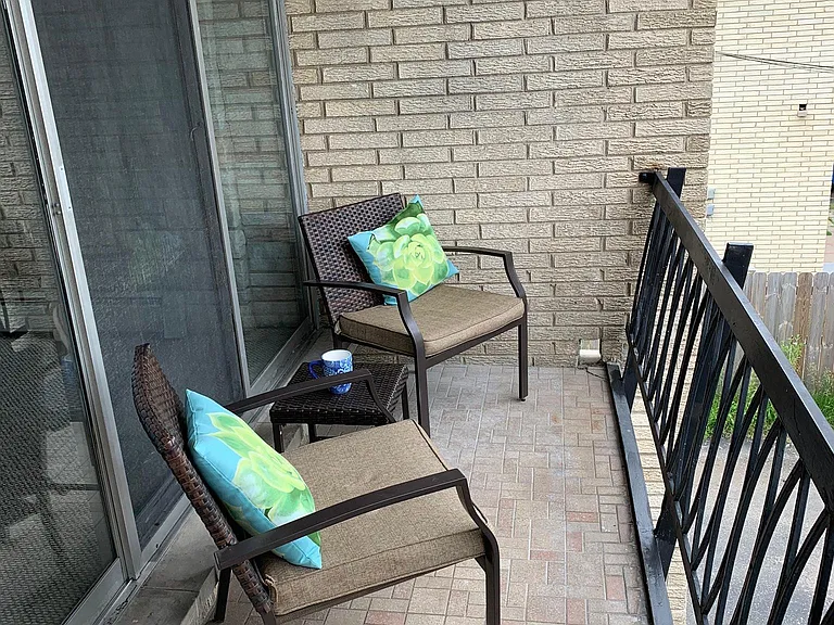 1217 N La Grange Rd #2F — Photo 10