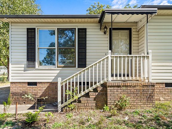 4th image of 207 Mayfield Rd