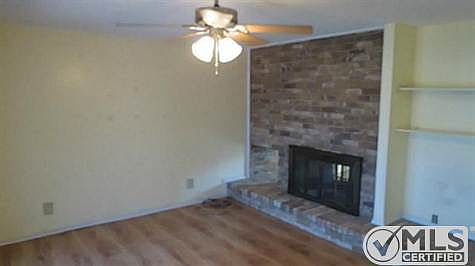 3rd image of 4707 Place One Dr