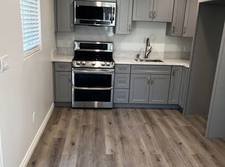 9909 Stanwin Ave, Pacoima, CA 91331