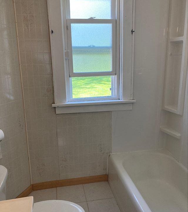 1st image of 2819 Birney Ave #1