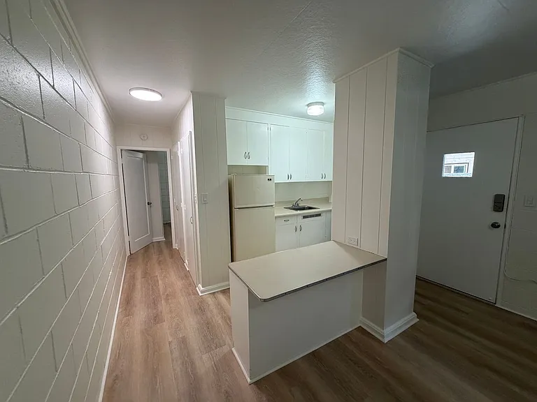 2032 Kapiolani Blvd — Photo 5