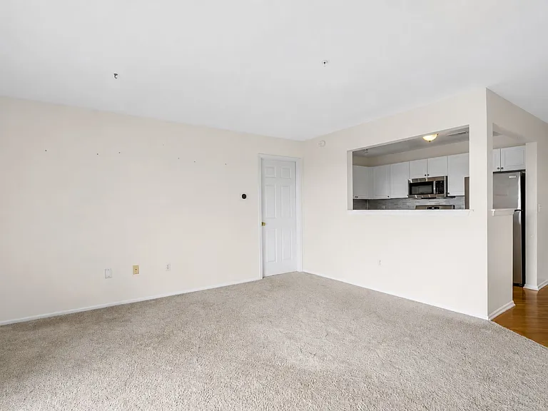 1636 King Ct — Photo 16