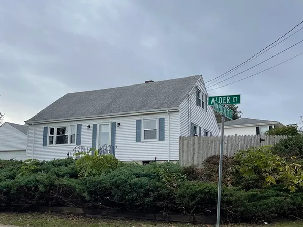 7 Alder Ct, Dartmouth, MA 02747