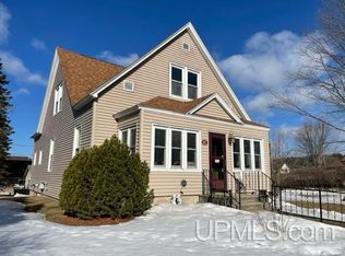 427 Section St, Norway, MI 49870