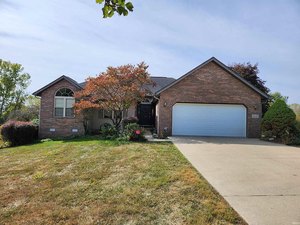 1st image of 1213 W Estate Dr