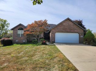 1213 W Estate Dr, Bloomington, IN 47403