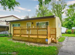 1925 Gilmartin St, Flint, MI 48503