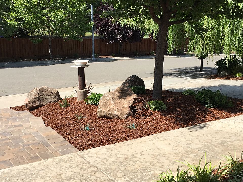 2nd image of 520 Port Cir