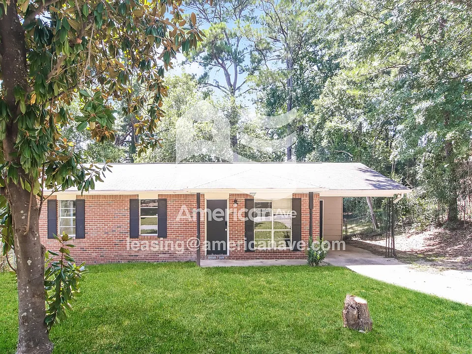 1611 Woodhollow Dr